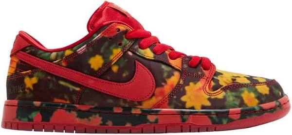 Nike SB Dunk Low The Wizard of Oz Poppy Field